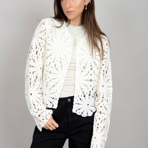 NWT, RD Style White Crochet Top.Size M